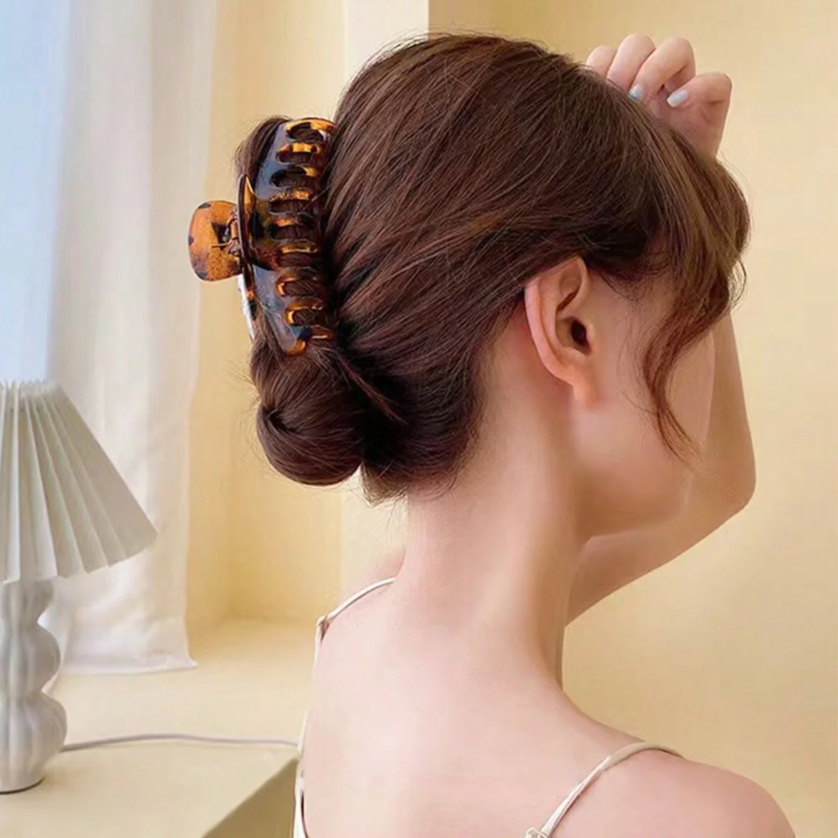 4 Stück Damen mehrfarbige Harz blume einfache und modische französische elegante Haars pange