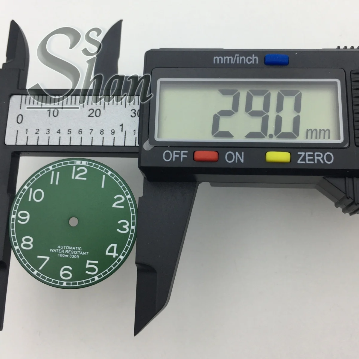 O mostrador de numerais arábicos de 29 mm com luminescência verde é adequado para o movimento NH34 NH35 NH36 ETA2836 2824 PT5000