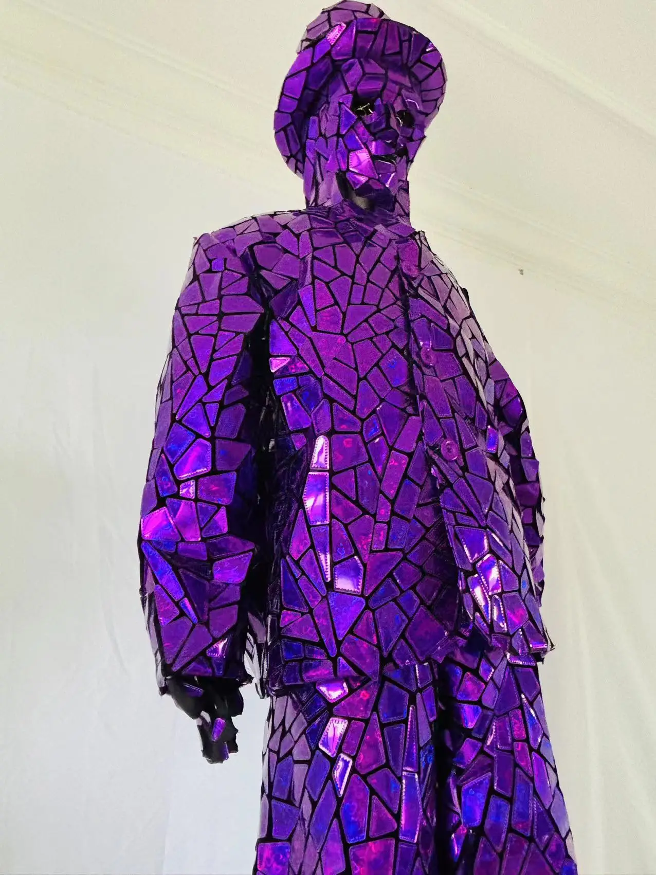 

Purple Metallic Mirror-Finish Stilts Walking Robot Costume Carnival Performance Suit High-Heeled Giant Costume