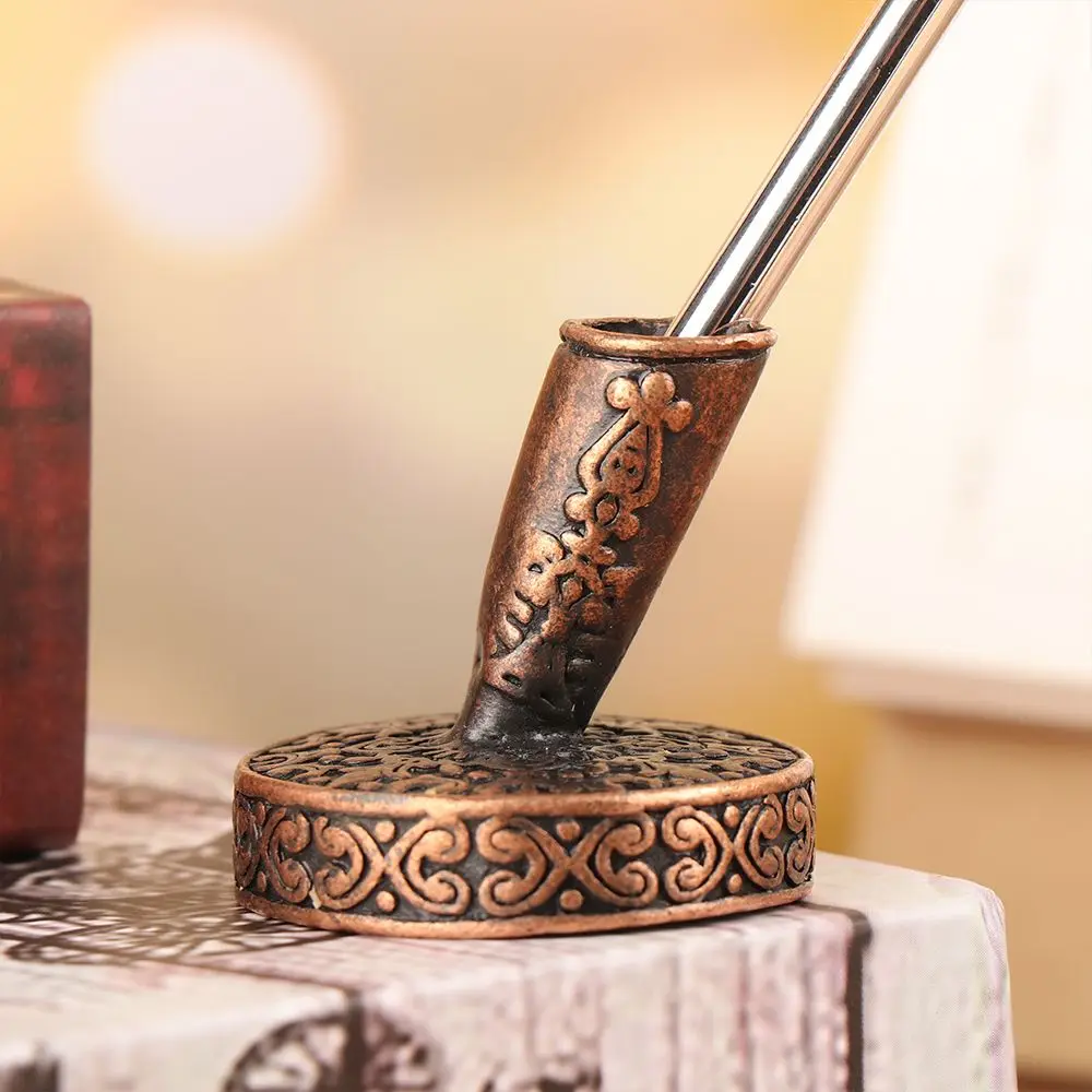 1pc New Round Base School Office Supplies Writing Accessories European Style Metal Pen Clips Vintage Pen Holder