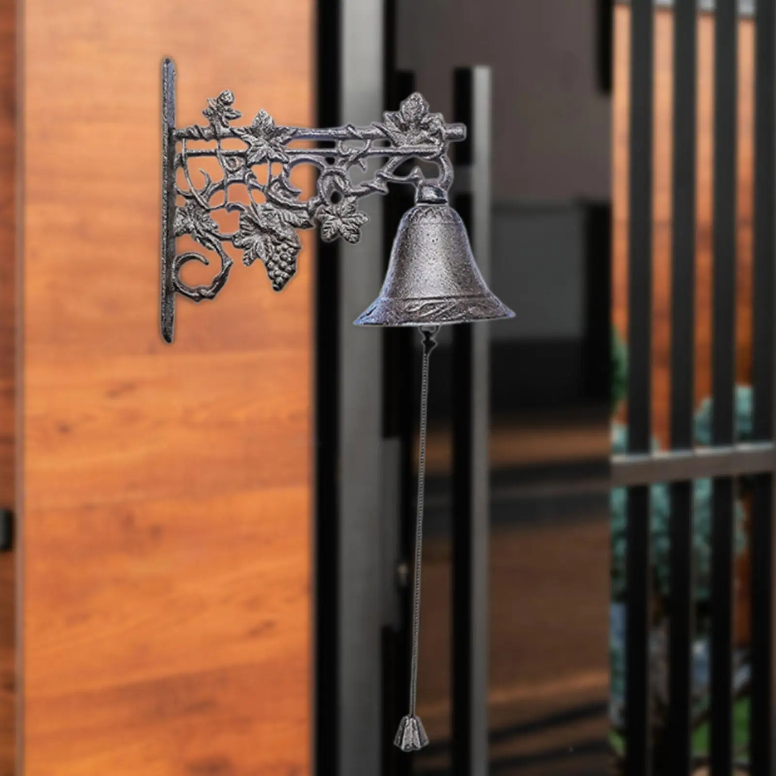 Dinner Bell Hanging Bell, Decorative Bell Rustic Indoor Hand Bell Cast Iron Doorbell for Bar Entry Door Front Door Lawn Entry