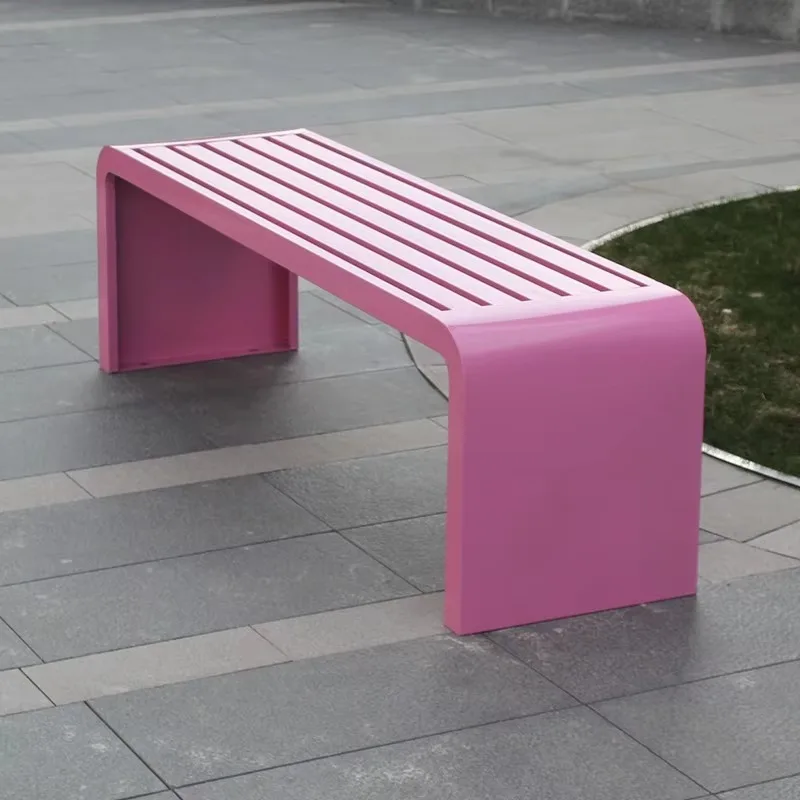 كرسي حديقة معدني مربع خارجي مربع من الفولاذ المقاوم للصدأ حديث للاستخدام في فناء المجتمع ومركز التسوق في المستشفى والفناء المدرسي