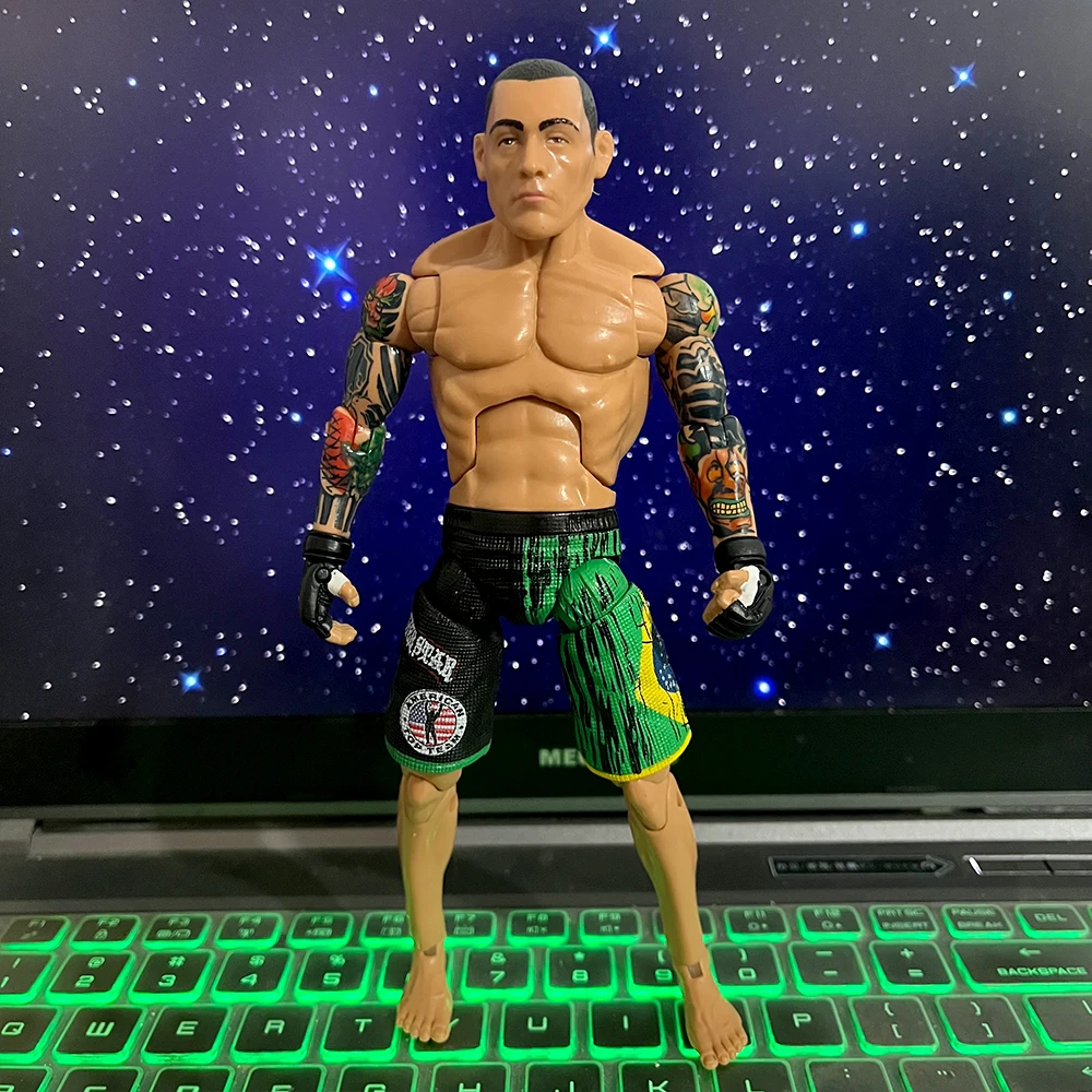 Wrestling Ultimate MMA/WWE Fighting Figura Challenge Doll Arena Gladiator Moving Figure 7''