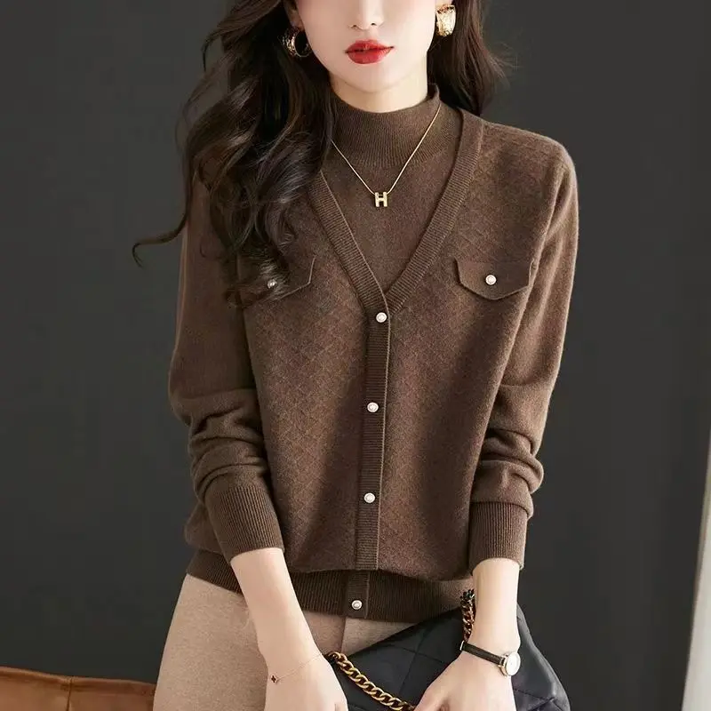 2023 New Autumn and Winter Fashion Half High Collar Spliced Fake Two Piece Top Temperament Commuter Women's Button Sweater