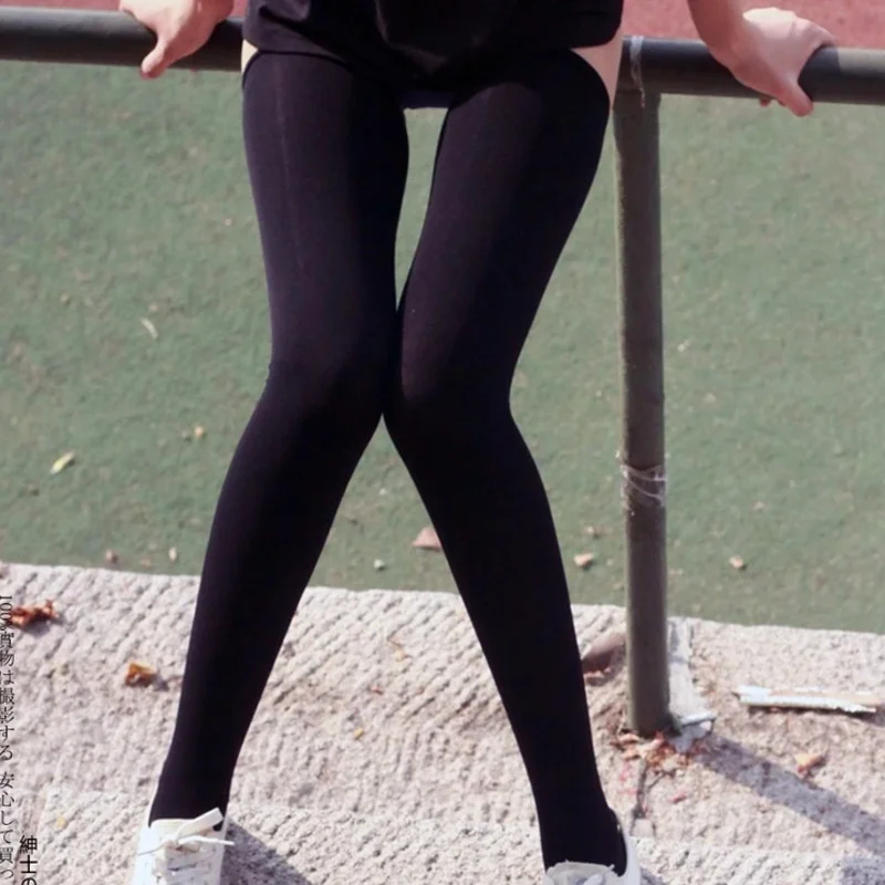 (2 زوج/الوحدة) جوارب طويلة 72 سنتيمتر مرونة جيدة أبيض وأسود بلون جوارب طويلة ، DA030