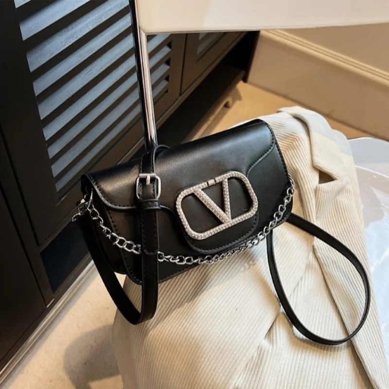 

Exquisite Sleek Tote Bag Ladies Office Commuting Work Trip Attractive Chic Dainty Elegant Portable Practical Versatile