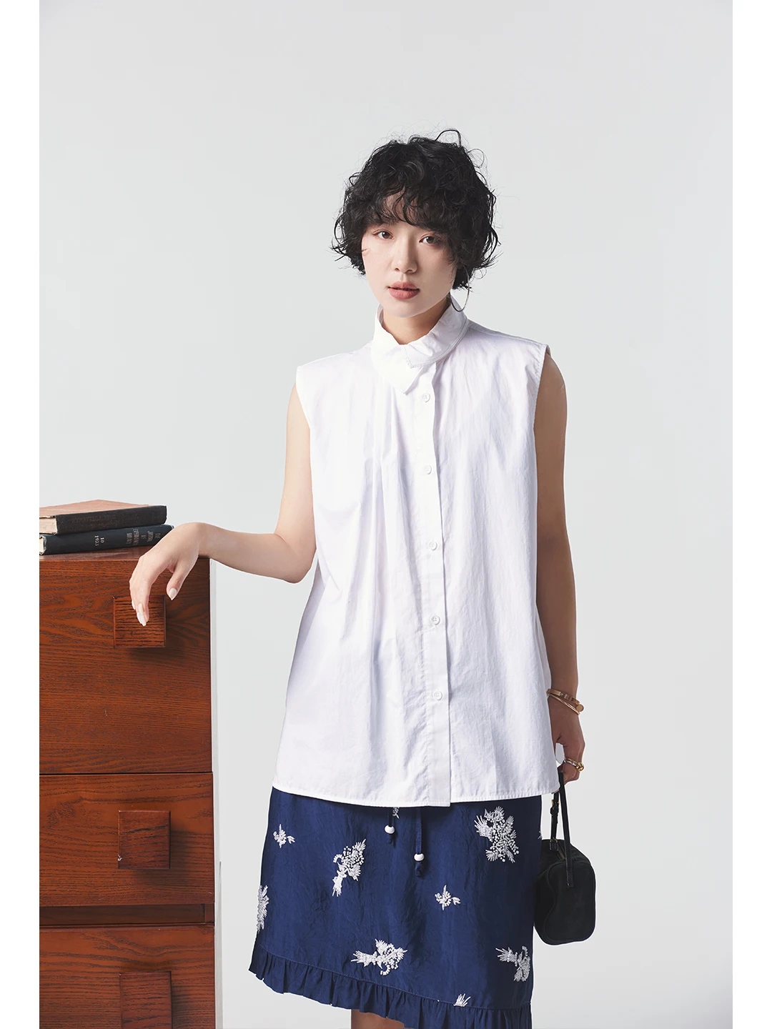 

Свободный повседневный женский жилет-рубашка без рукавов в корейском стиле, хлопковый, удобный, дышащий, летний топ Buuyie, новинка 2026