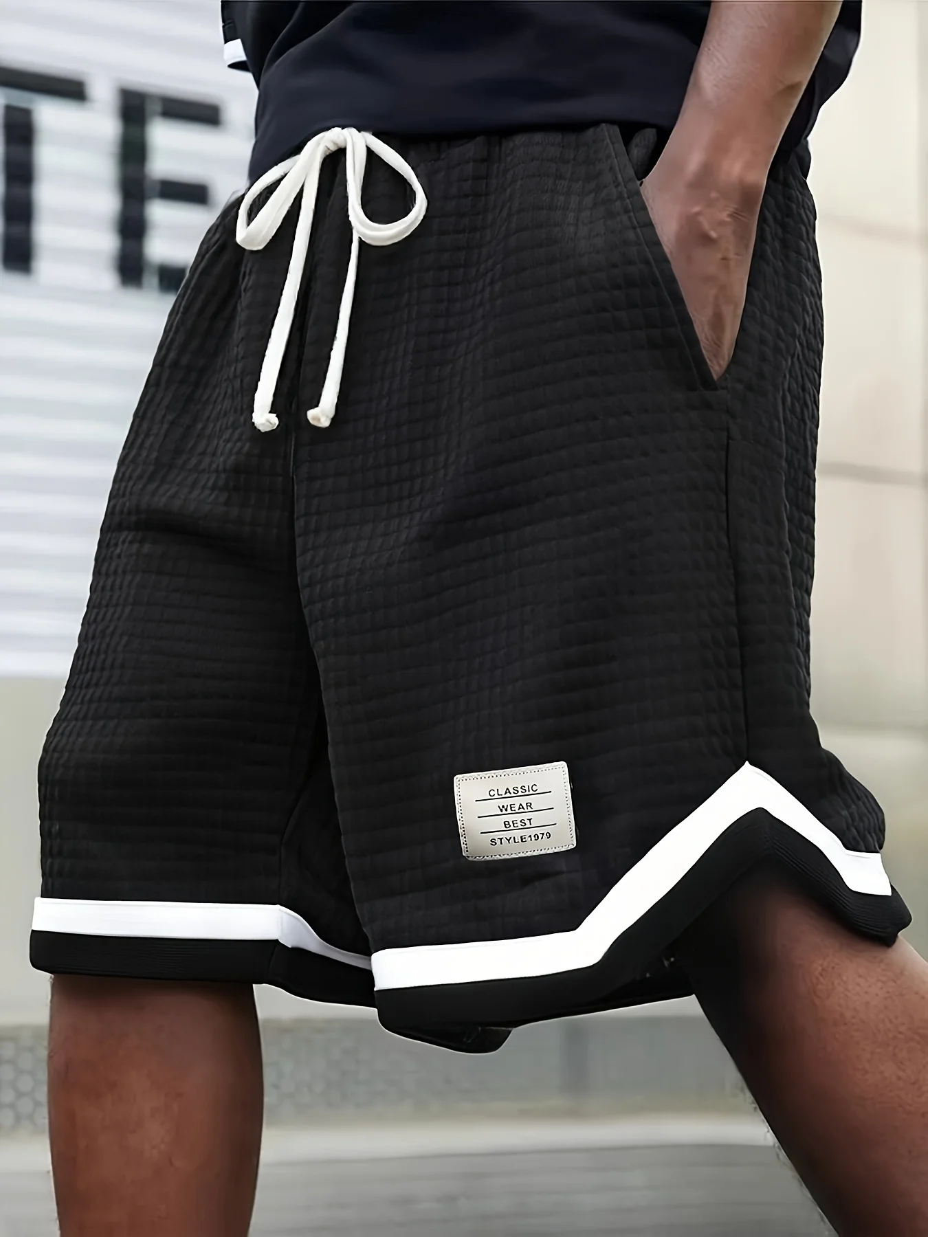 

Men's contrasting chic breathable shorts for men's summer outdoor wear