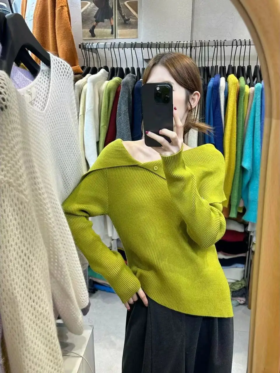 エレロングスベニットウェア レディース ファッション ユニークな大きな襟デザイン スリム 秋の新作 スレ2025 トレンドセーター