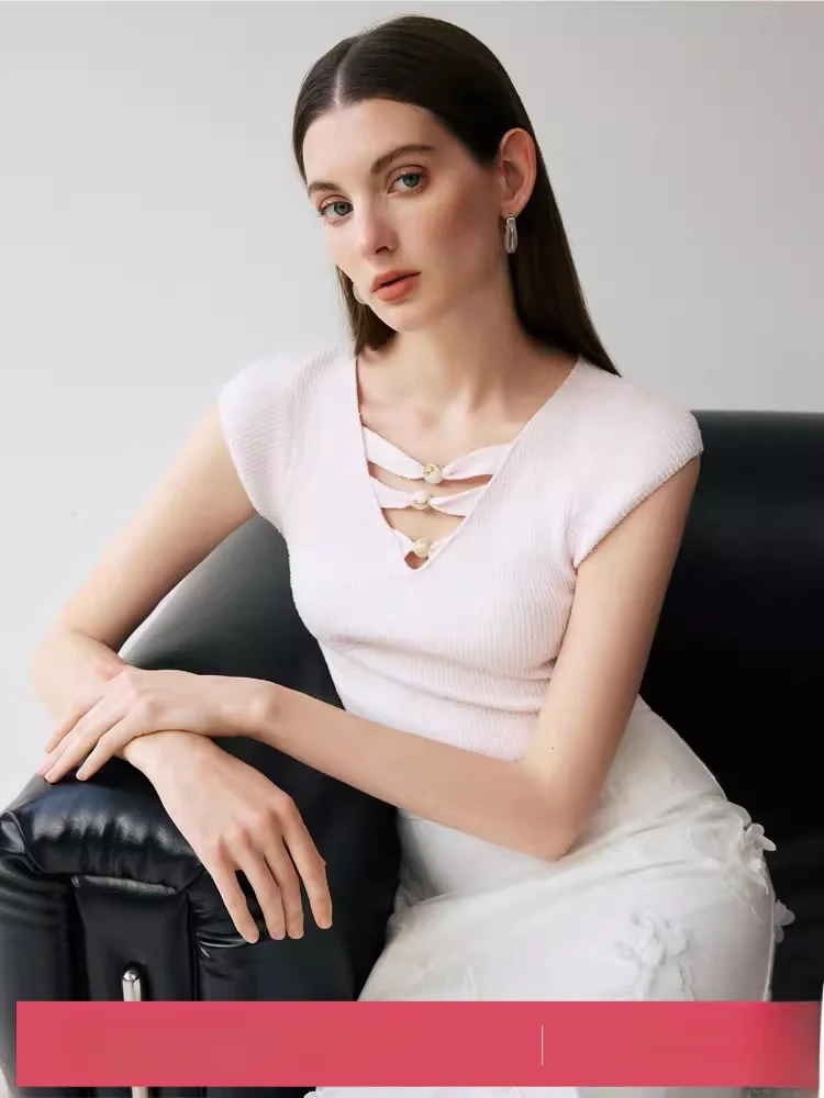 

Elegant Slim Fit Knitted Top Women's Summer New Style Sleeveless V-Neck T-Shirt Cotton Nylon Blend Short Length Fashionable