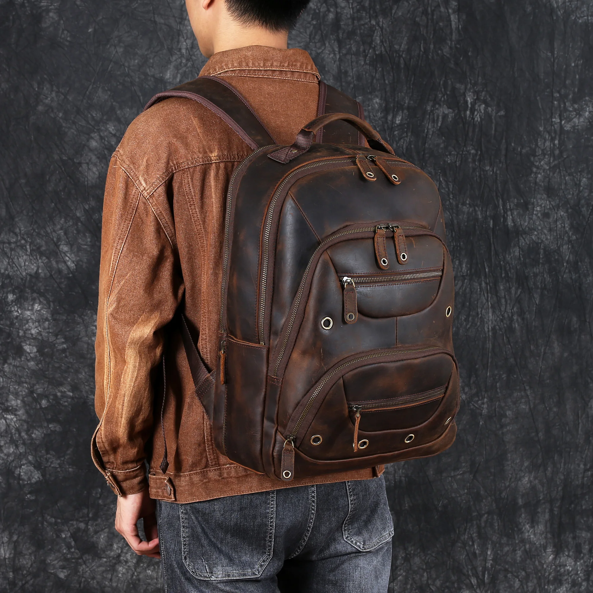 Vintage Leather Backpack Men\'s Backpack Top Layer Cowhide Large Capacity Hiking Bag Multi-Layer Travel Bag Computer Bag