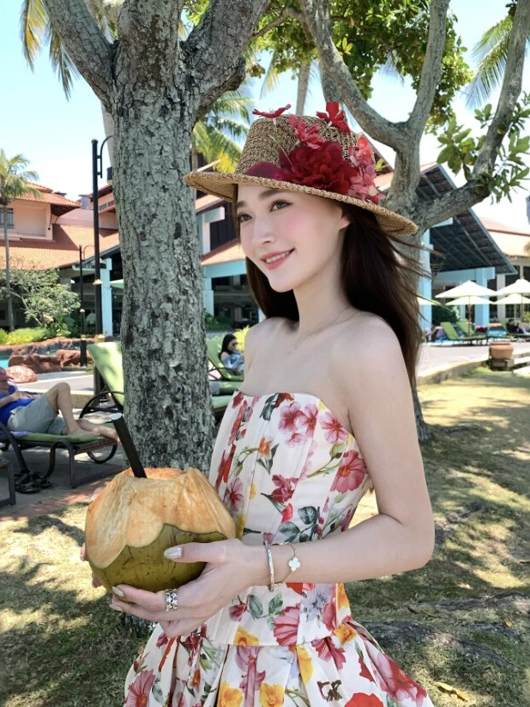 

Ретро-комплект из двух предметов: уникальный красивый топ-бюстье и пышная короткая юбка, маленький размер, летний модный наряд, полный комплект 26