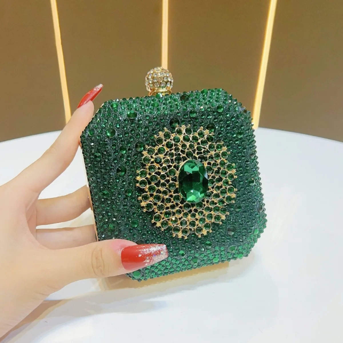 

Dark green shiny rhinestone premium diamond buckle decorative small hand women's fashion personality mini box