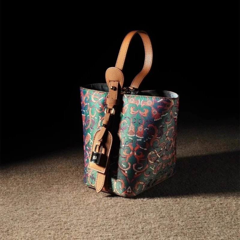 

New Chinese Style Shu Brocade Vegetable Basket 2026 New National Style Cheongsam Song Brocade Bucket Bag Portable Messenger Pack