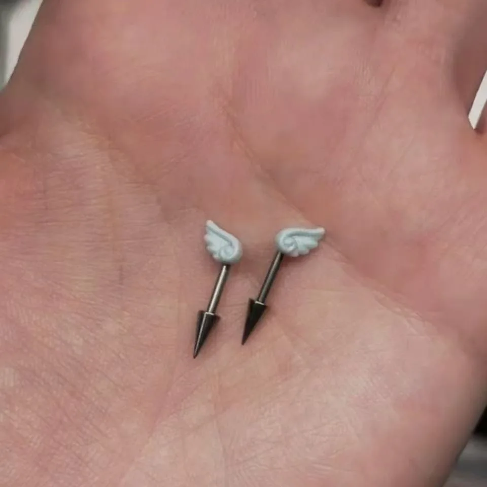 

New Sweet Cool Design Angel Wing Ear Bone Nail Piercing Cochlear Nail Pointed Cone Thread Nail Devil Nail Earrings