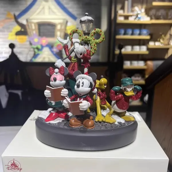 Original  2022 Shanghai Disney cartoon Mickey Minnie Donald Duck Christmas ornaments Figurine gift collection