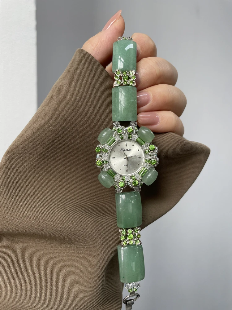 Fashion Exquisite Gem Green Sunflower Watch Women's High-value Women's Model 2025 New Women's Watch