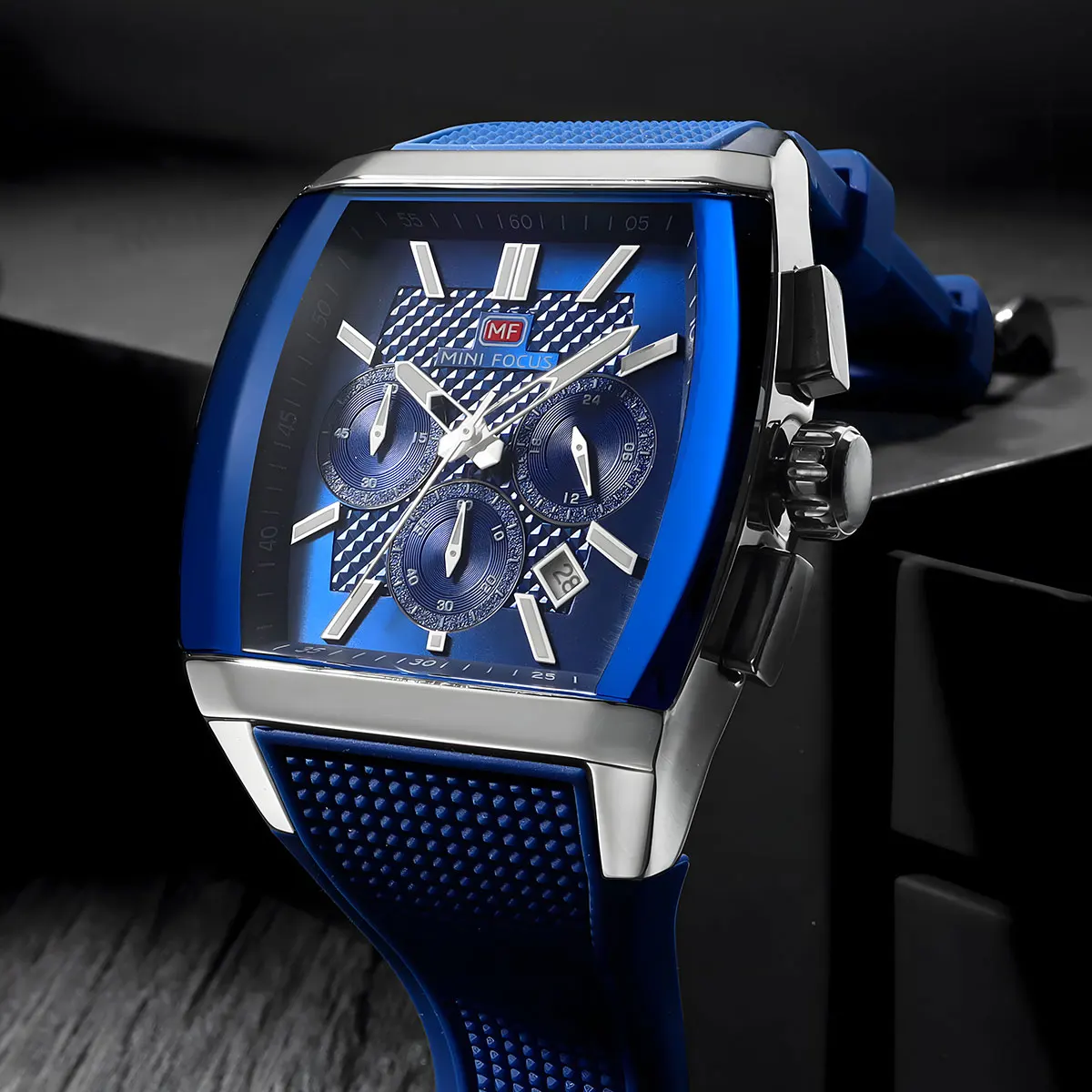 MINI FOCUS Men's Quartz Watch Multifunctional Chronograph Sports Wristwatch with Silicone Strap Luminous Hands Tonneau Dial Date