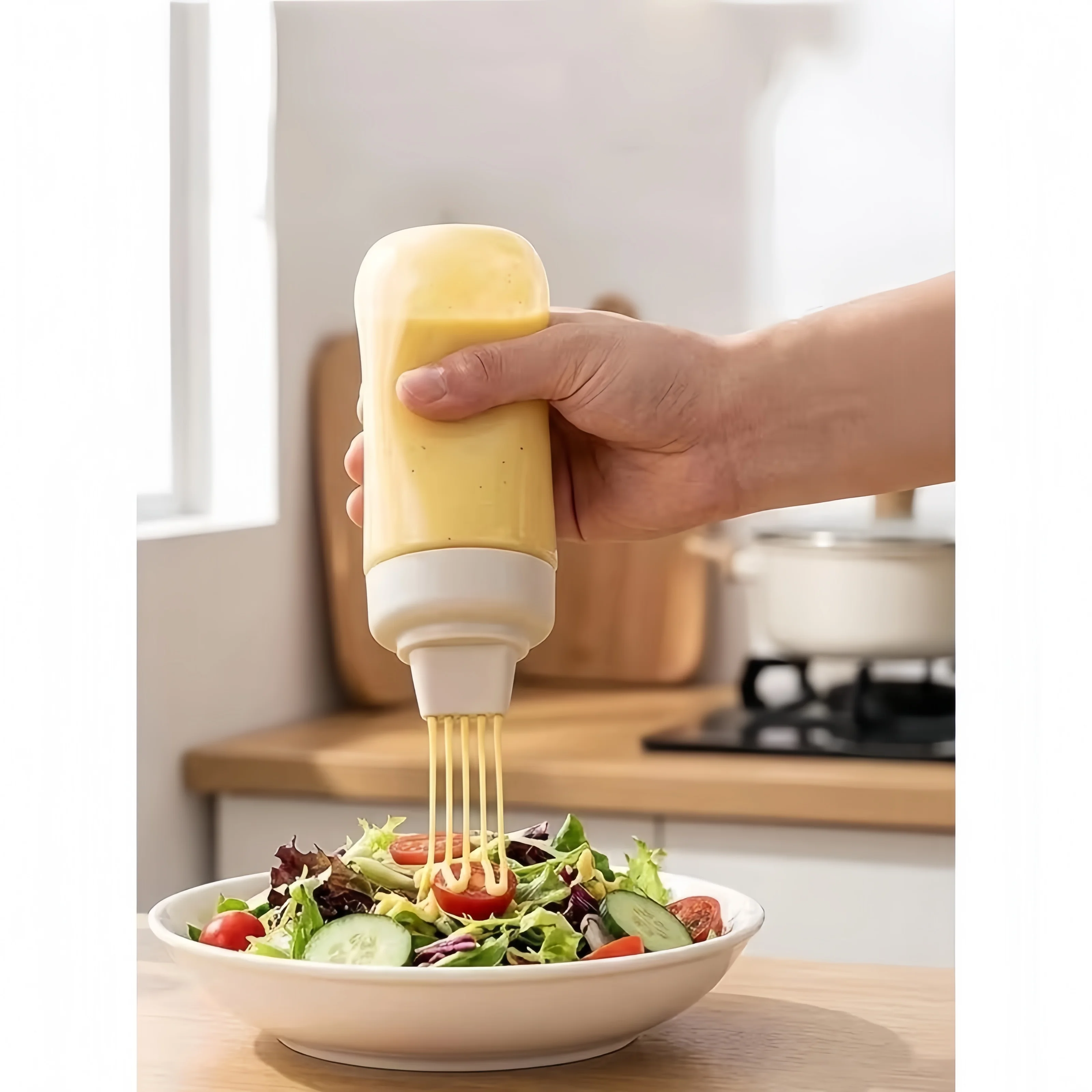 350ml 多孔質スクイーズソースボトル ケチャップボトル - Sauce Squeeze Bottle のレビューと価格