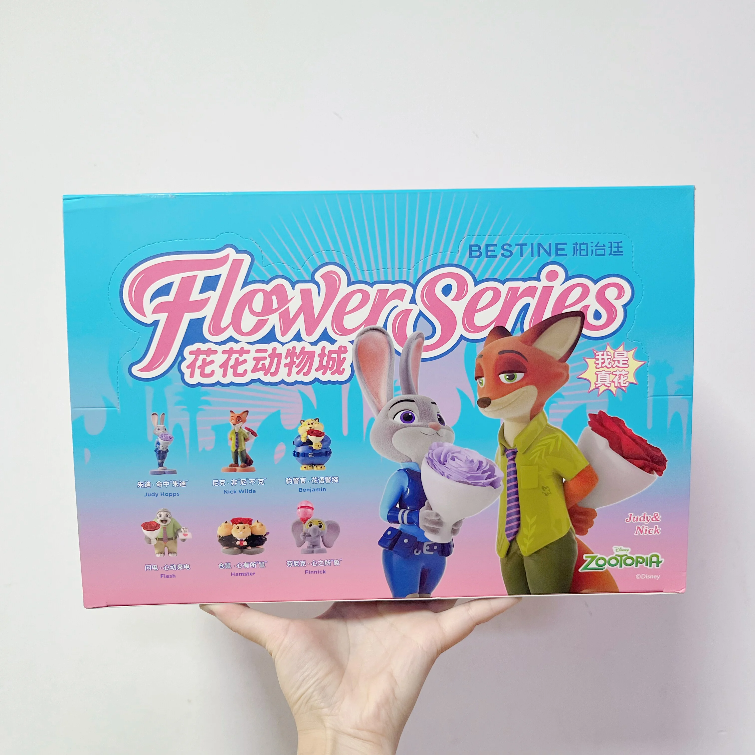 กล่องสุ่มดิสนีย์ ซูโทเปีย ซีรีส์ดอกไม้ จูดี้และนิค พร้อมดอกไม้แห้ง ตุ๊กตาจัดดอกไม้แห้ง ชุดตกแต่ง