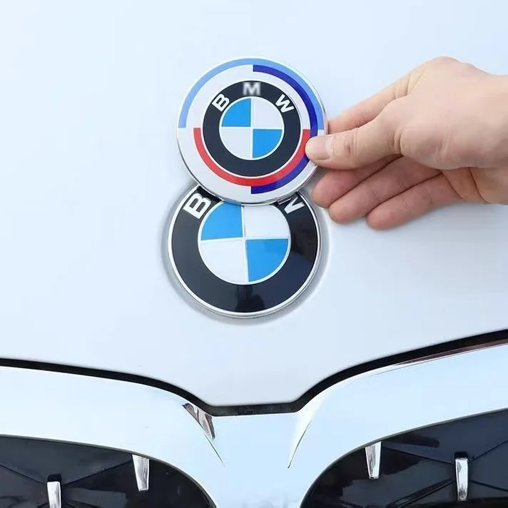 ABS 82MM 74MM Für BMW Front Hood Emblem Stamm Hinten abzeichen logo F10 F20 G20 E87 E90 F30 F02 E83 E60 E63 F01 E46 Auto Zubehör