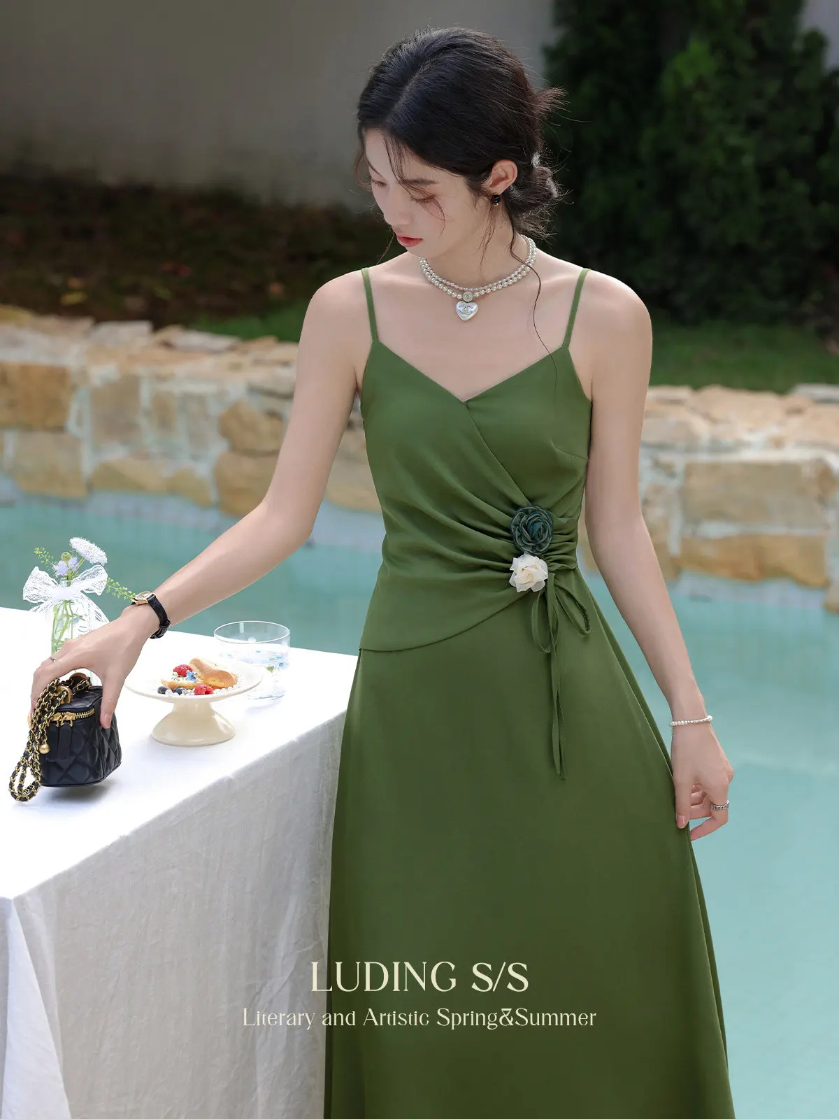 

ALXNAN Plus Size Women's Summer Elegant Dress 2026 New French Style Sleeveless Dresses A-line Belted Casual Long Dress D05020