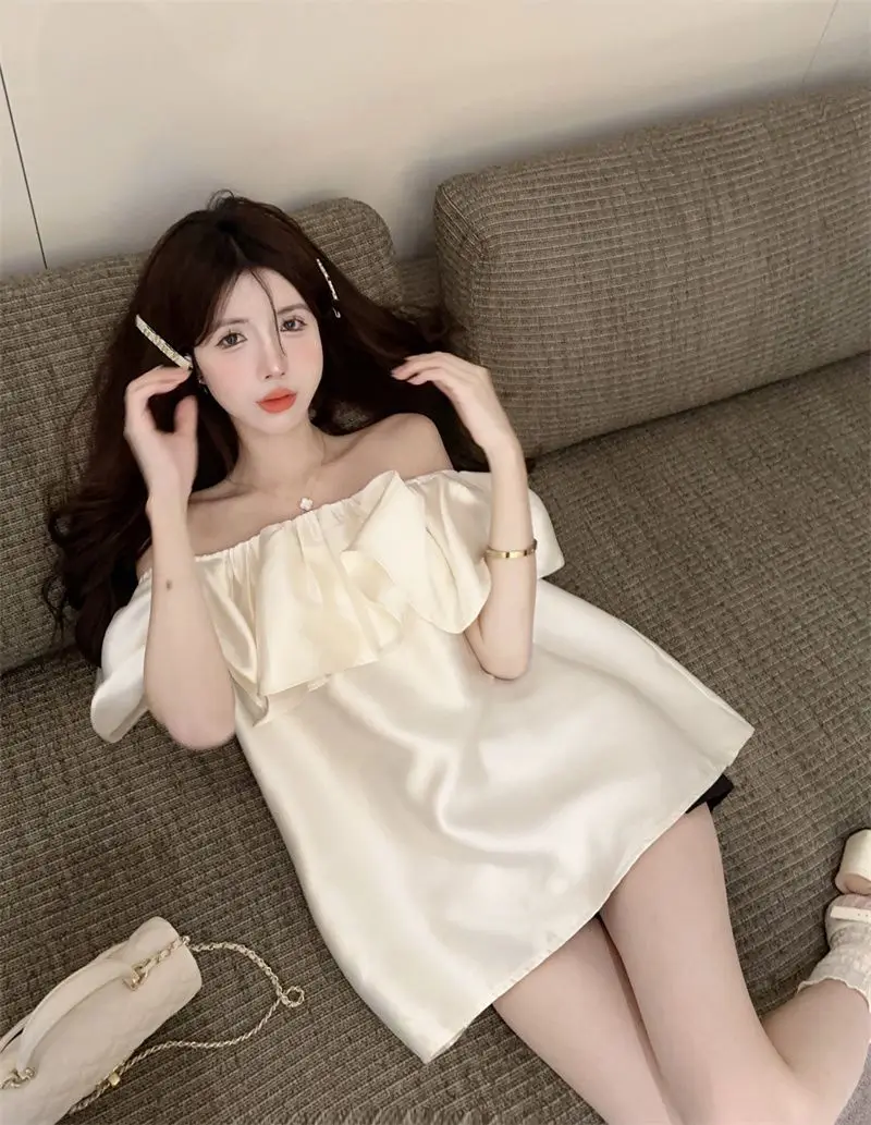 Puro estilo hong kong solto de uma letra gola de folha de lótus camisa de cetim temperamento high-end versátil quente menina topo