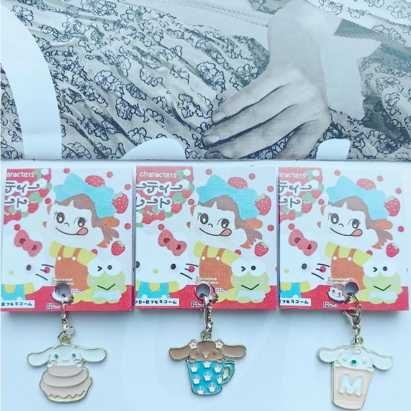 

Sanrio Cinnamoroll Metal Keychain Anime Exquisite Design Pendant Toy Car Key Backpack Decoration Model Children's Birthday Gifts