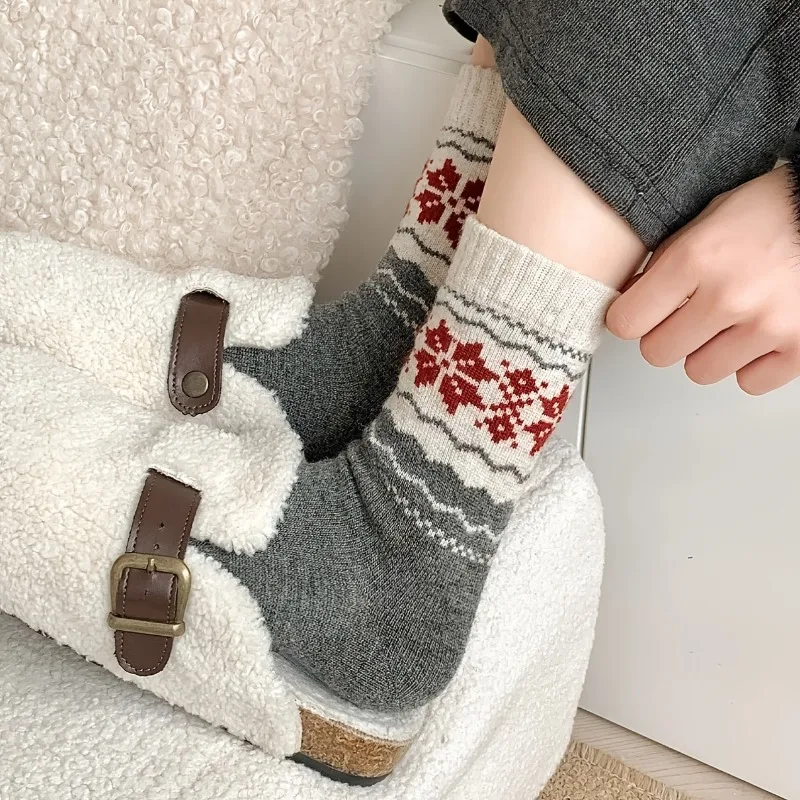 4-Pair Random Women's Wool Fair Isle Mid-Calf Socks, Autumn/Winter Thickened Plush-Lined Warm Vintage Style Winter Long Socks