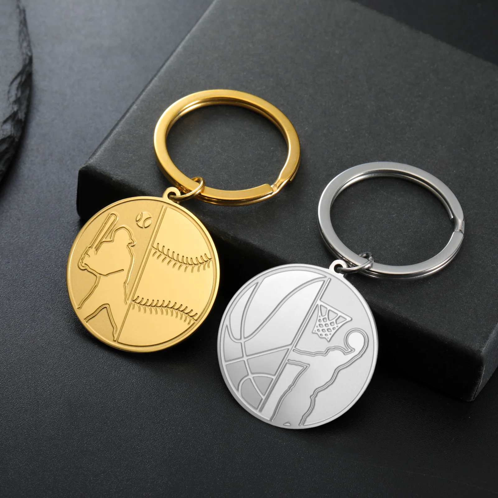 

Vassago BasketBall Keychain For Boy Men's Sports keychain Basketball Coach Keychain Inspiration Baseball Team Keychain Gift