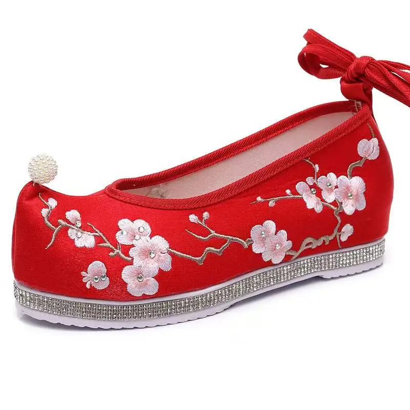 

Woman Cocked Shoes Toe Floral Embroidered Hanfu Shoes Increased Internal Shallow Ankle Strap Ethnic Style Red Wedding Shoes