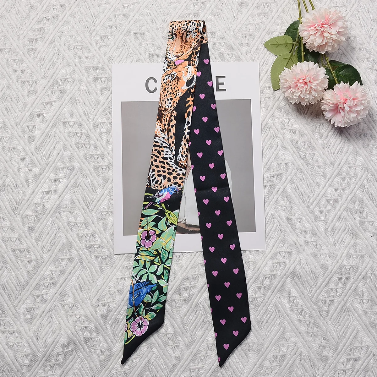 Brand Design Leopard Heart Twill Silk Scarf Women Hair Scarf Fashion Headband Luxury Brand Skinny Bag Scarves Neckerchief 2024