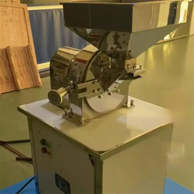 

Коммерческая мельница для пищевых продуктов, машина для производства порошковых специй, промышленная машина для измельчения пищевых продуктов, машина для измельчения специй