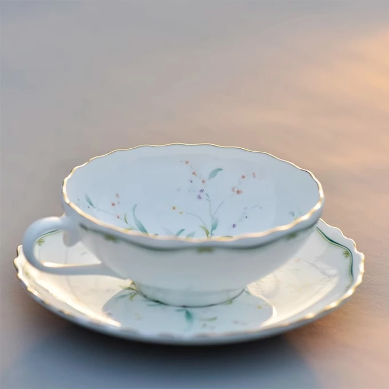 

Reading Elegant Hotel High-quality Originality Economic Coffee Cups Teacup Saucer Set Dishes Silicone Cups Mugs Home Garden