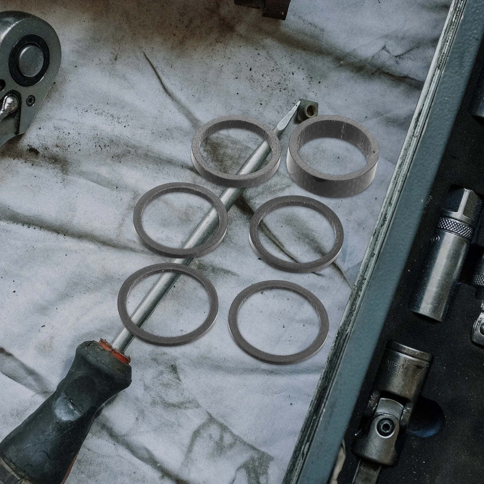 

6Pcs Carbon Fiber Headset Spacers Lightweight Sturdy Road Bike Stem Bicycle Spare Parts Headset Spacers Stem Bike Accessory