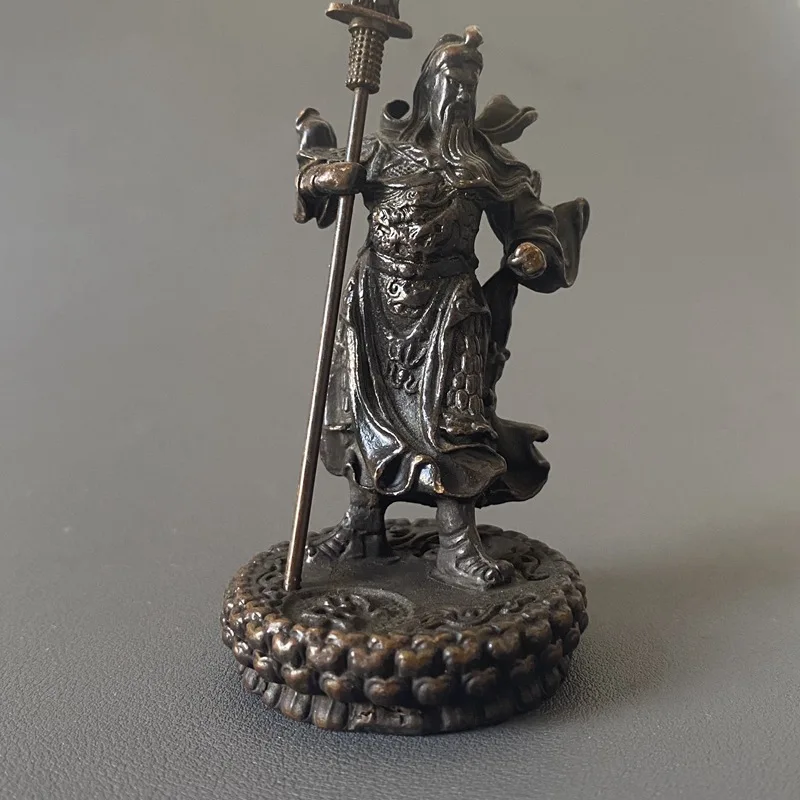 

Guan Gong Figurine One-Handed Holding Large Sword Desktop Decoration Guan Erye Figurine