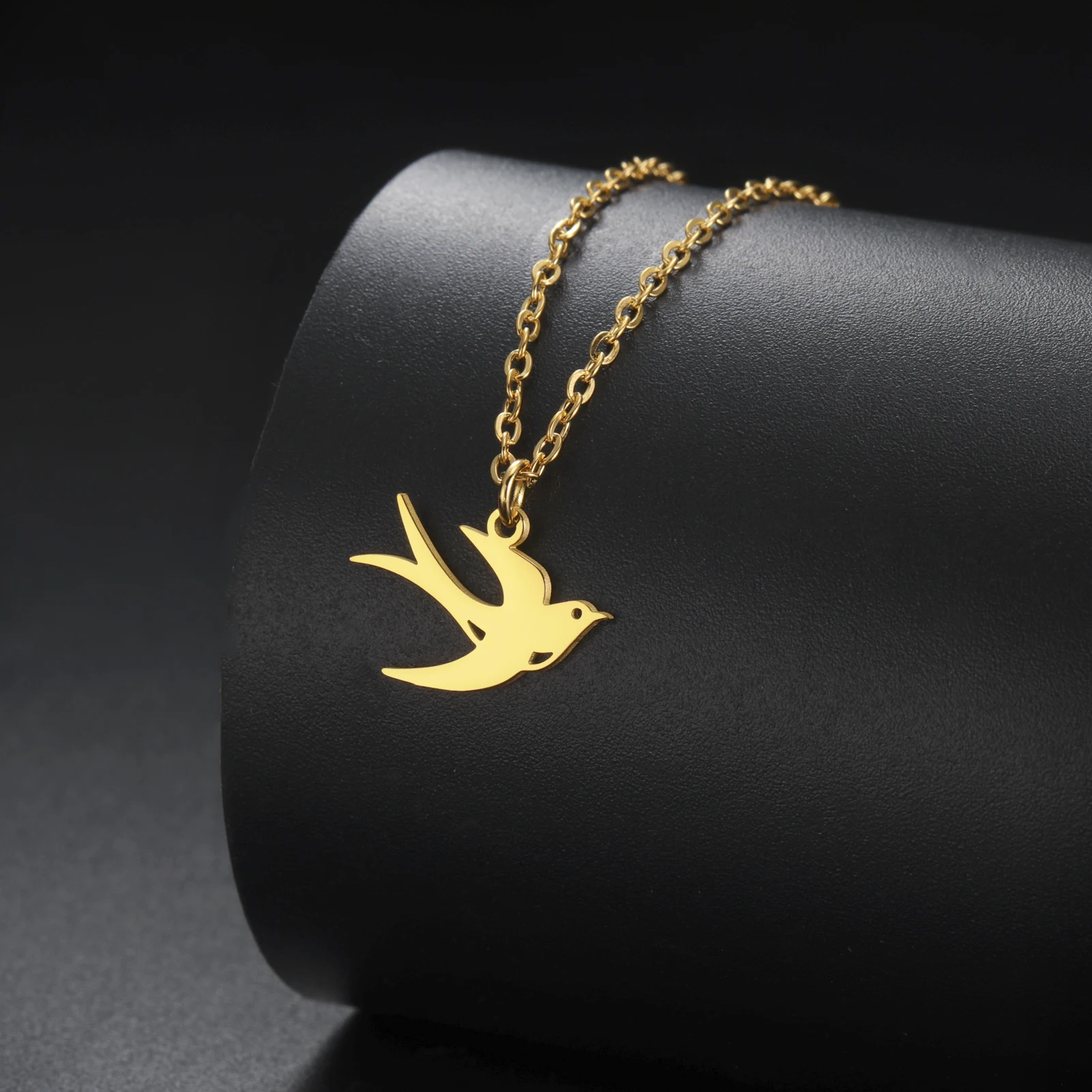 Swallow Pendant Stainless Steel Necklace Men's And Women's Fashionable Animal Inspired Jewelry Gift Super Natural Inspiration view 4