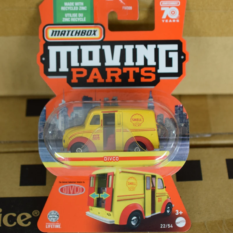 2023 MATCHBOX Moving Parts 1:64 divco Ford F-100 PORSCHE 911 Morris M4 MR2 Door Openable Metal Diecast Model Car Collection Toys