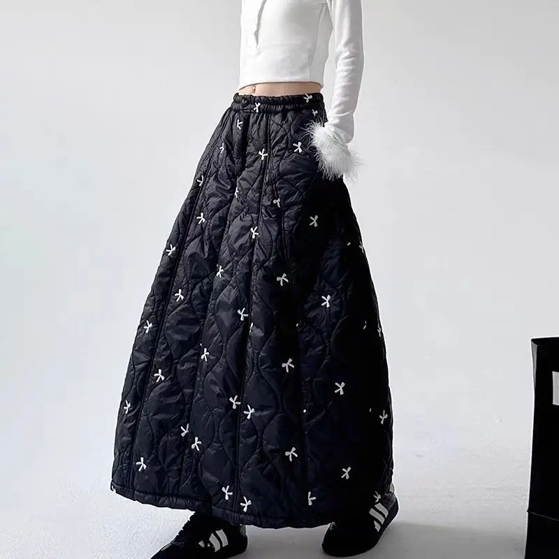 Down cotton women's winter 2025 new Internet celebrity explosion padded cotton warm a word long  windproof umbrella skirt