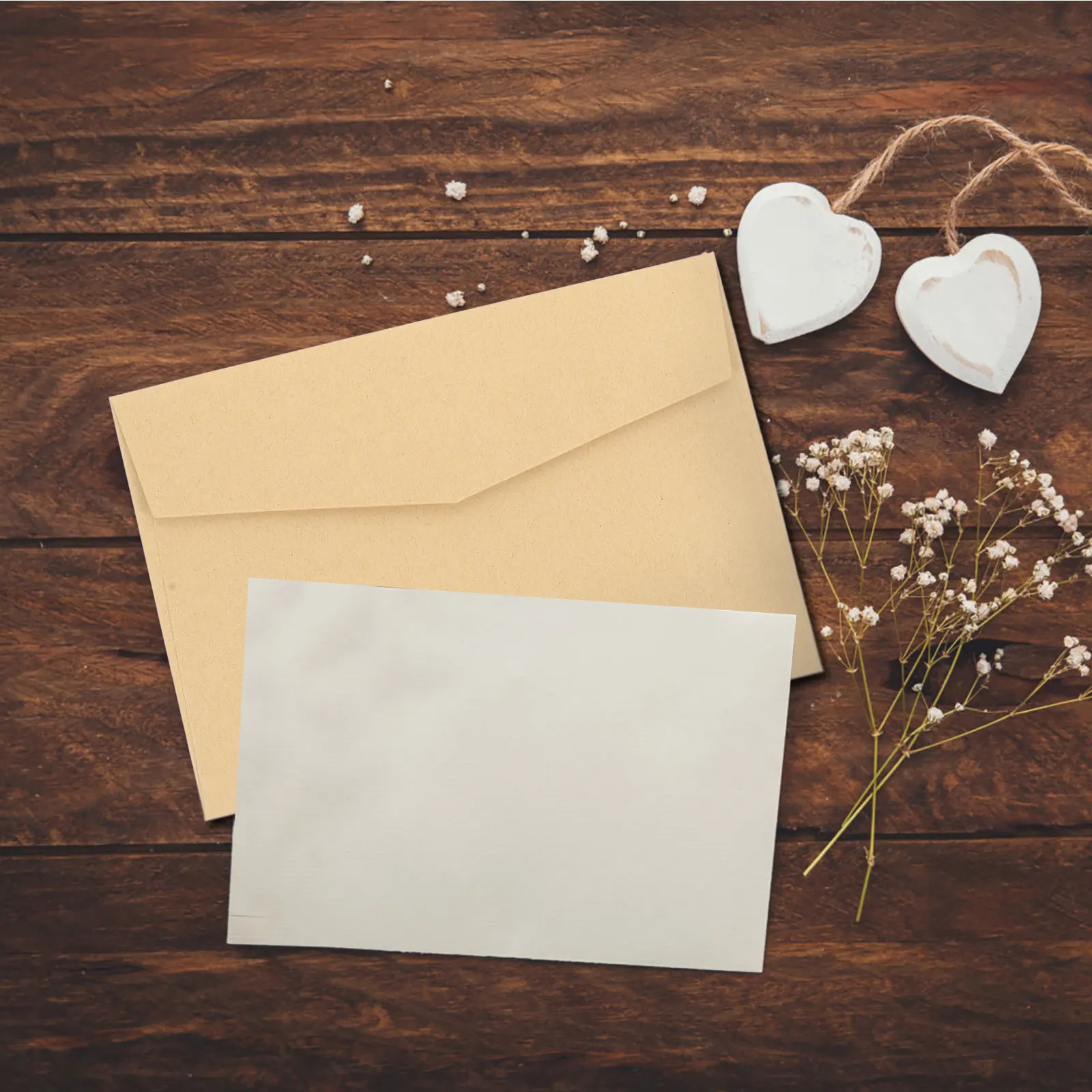 

20Pcs Kraft Paper Envelopes Classic Blank Simple Envelopes for Greeting Cards Invitations Practical Use Paper Envelope