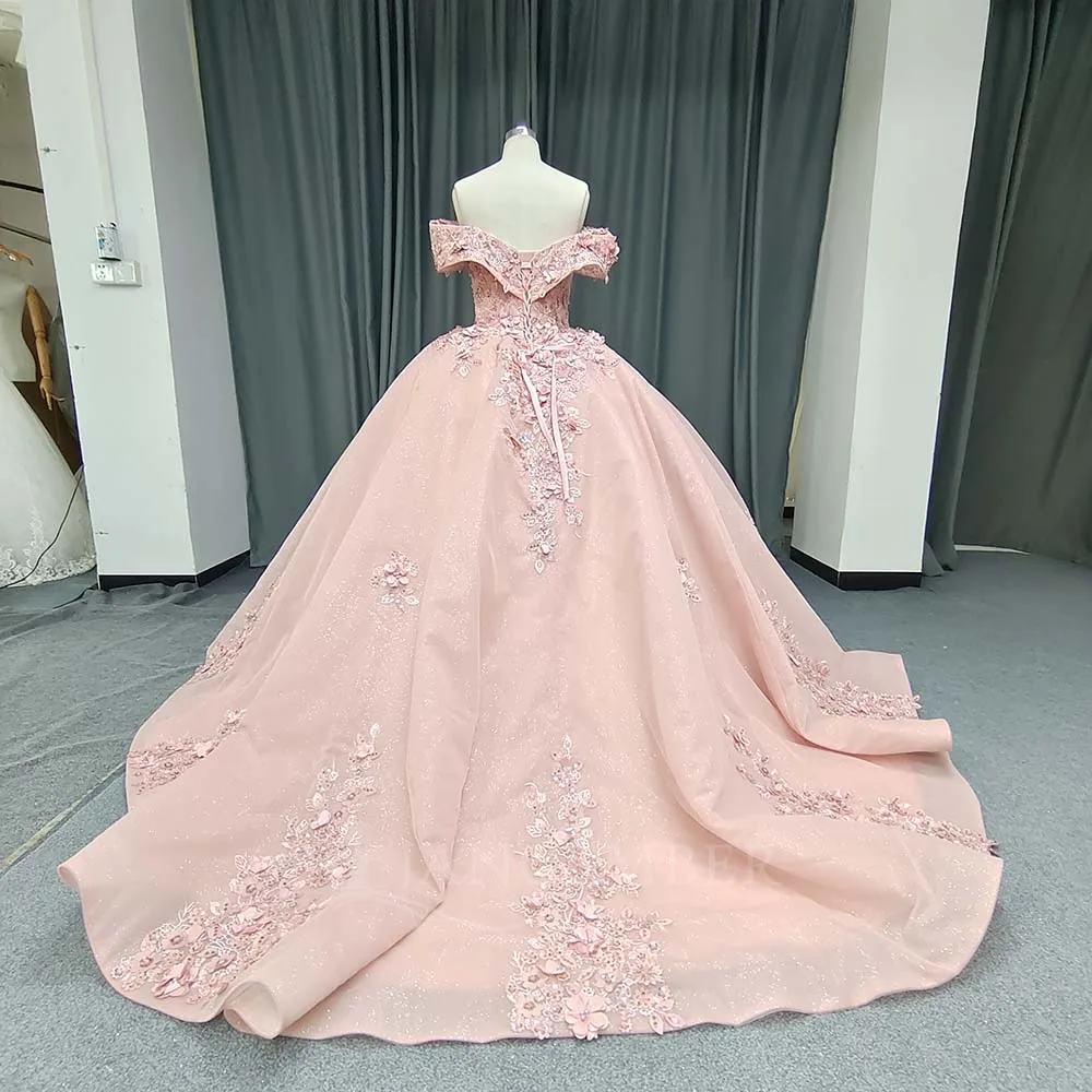 Charming Pink Applique Quinceanera Dresses 2026 Elegant Ball Gown Sweet 16 Prom Formal Evening Party Gown vestido quinceañeras