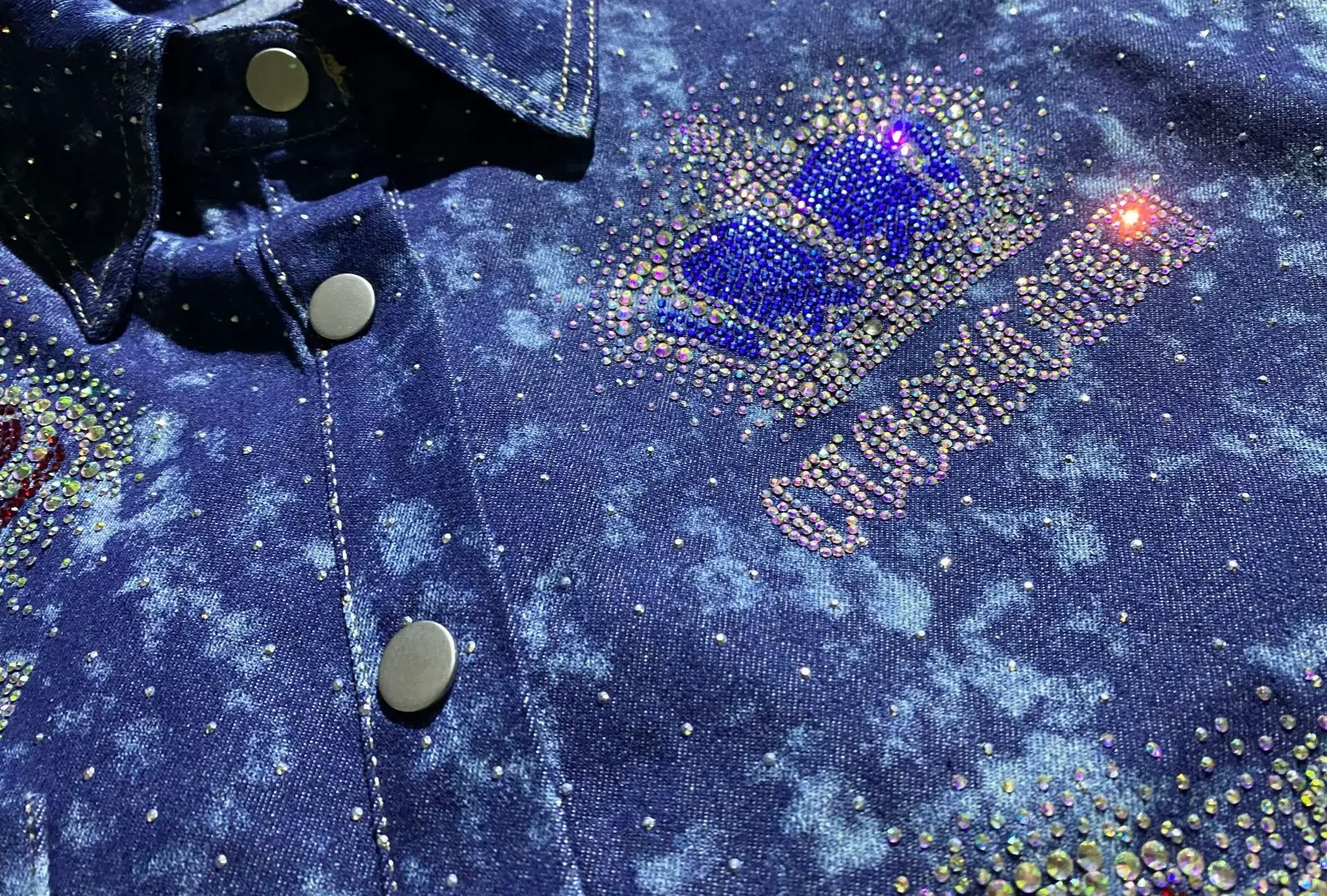 Moda 2 peça conjuntos de roupas femininas coroas brilhantes diamantes denim curto conjunto verão casual cardigan manga curta cowboy agasalho