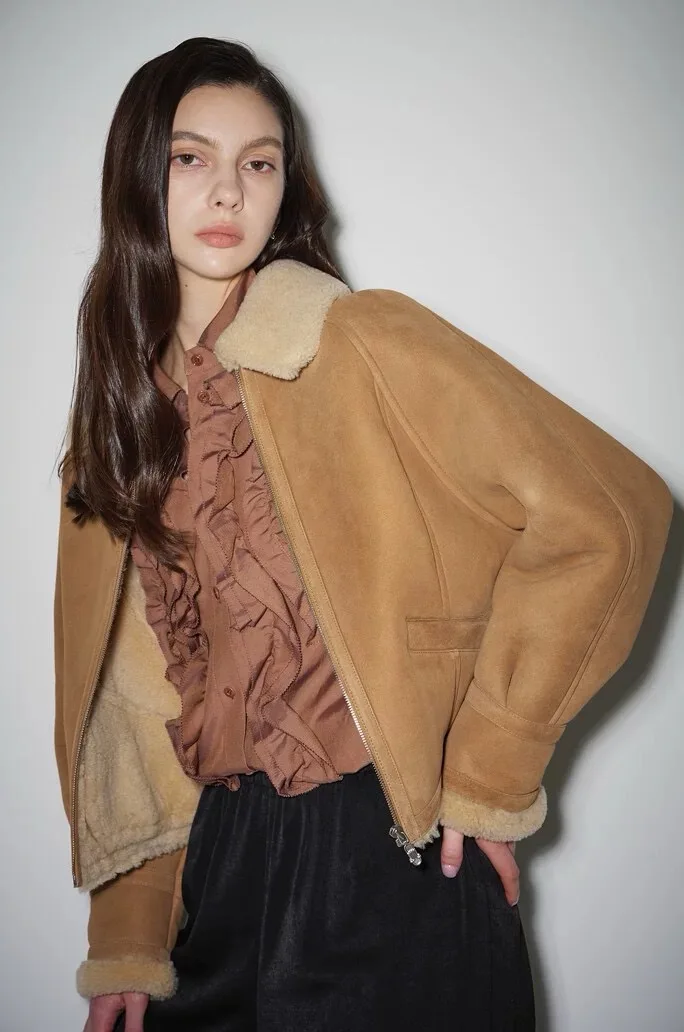 

Sli ort Biker Lamb Fur Collar Jaet Lemon Cheese LAN25 Winter Inteated Leather And Fur Coat Ele Collar Wome...