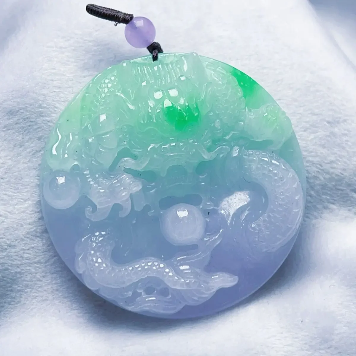 قلادة من اليشم ماركة ميانمار الجاديت الطبيعية النقية منحوتة يدويًا على شكل تنين مستبد