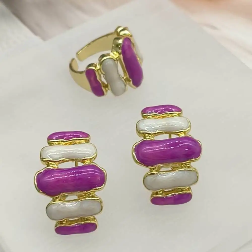 Farbiges Emaille-Ohrringe- und Ring-Set für Damen, modische Ohrringe und Ringe, Schmuckaccessoires, vergoldeter Ring, für festliche Anlässe, den Alltag und Partys. – Detail 3