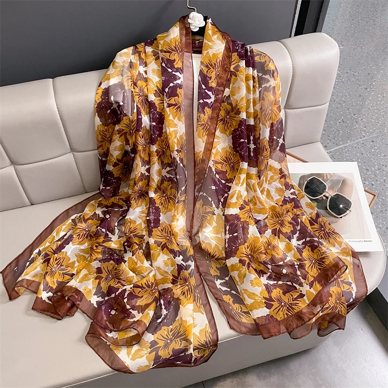 Women Fashoin Large Silk hijab Summer Scarf Print Beach Stole Ssunscreen Shawl Wraps Female Headkerchief Bandana Echarpe