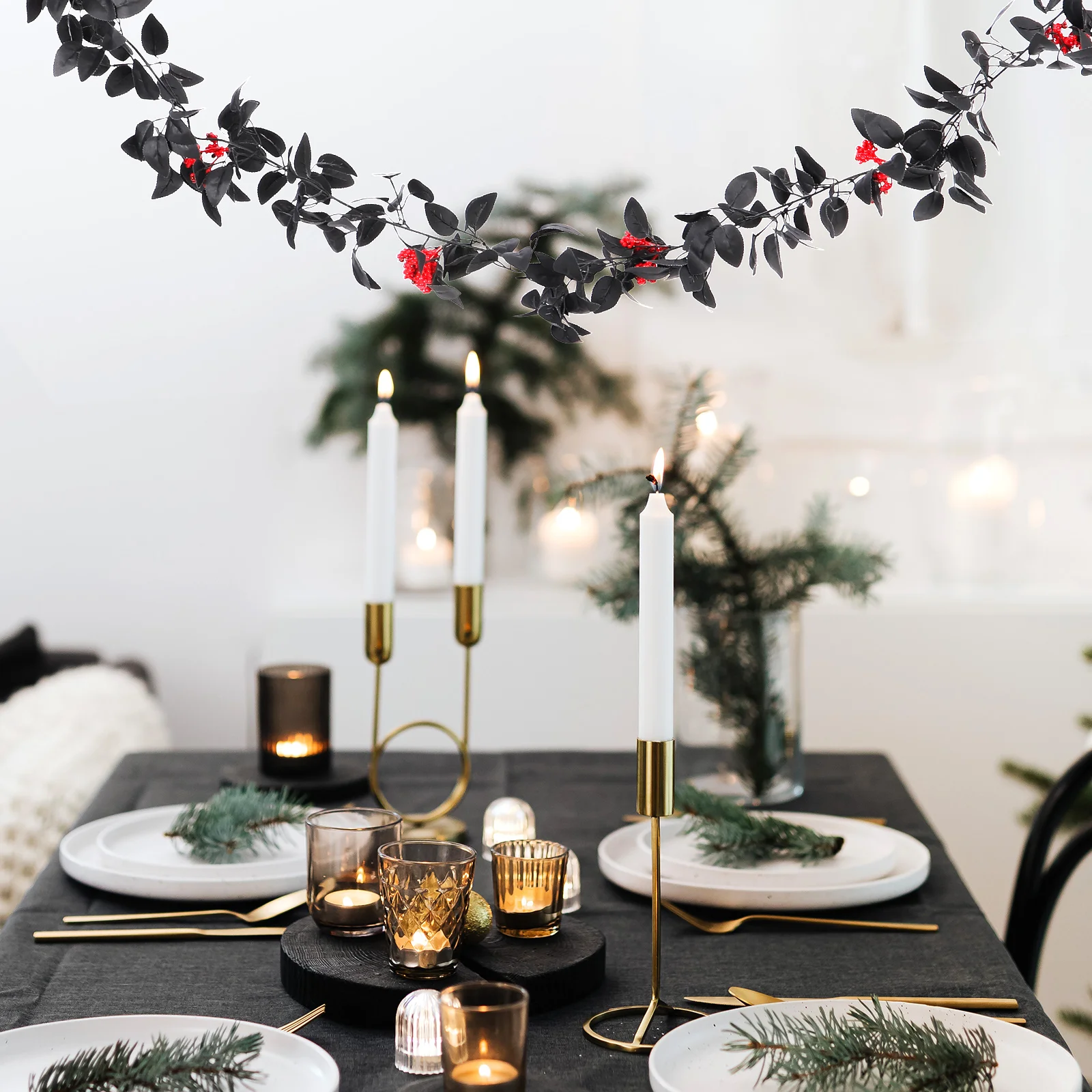 

Xmas Red Berry Garland Artificial Christmas Garland Decorative Vine For Party Wall Door Hanging Outdoor Front Yard Wreath