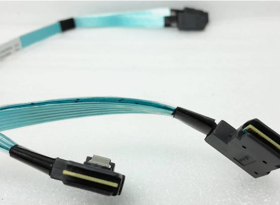 

MAYSASTORE 747559-001 784621-001 for P840/840AR ProLiant DL380G9 DL380 G9 Gen9 Server Data Cable 12LFF Cable Mini SAS Line