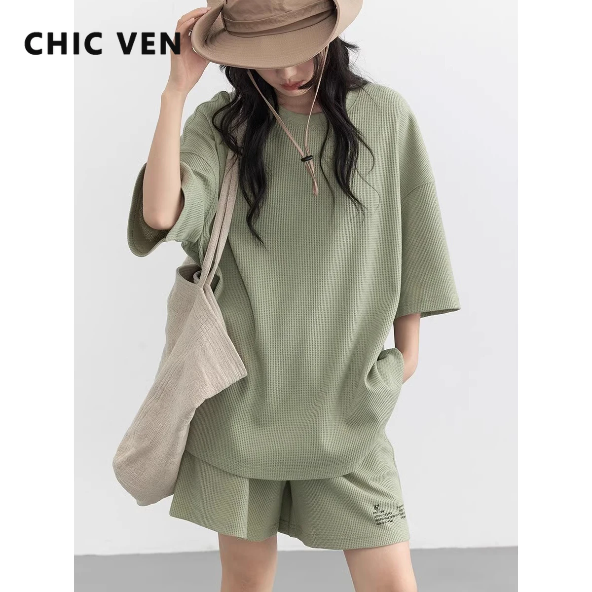

CHIC VEN Women's T Shirt Solid Short Sleeve Streetwear Sports Waffle Loose T-shirt Straight Short Fashion Outfits Two Piece Set