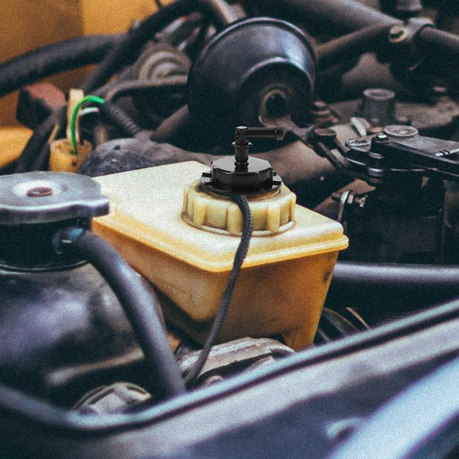 

Car Radiator Coolant Reservoir Overflow Engine Coolant Tank Cap High Temperature Resistant Durable With Joint Compatible With